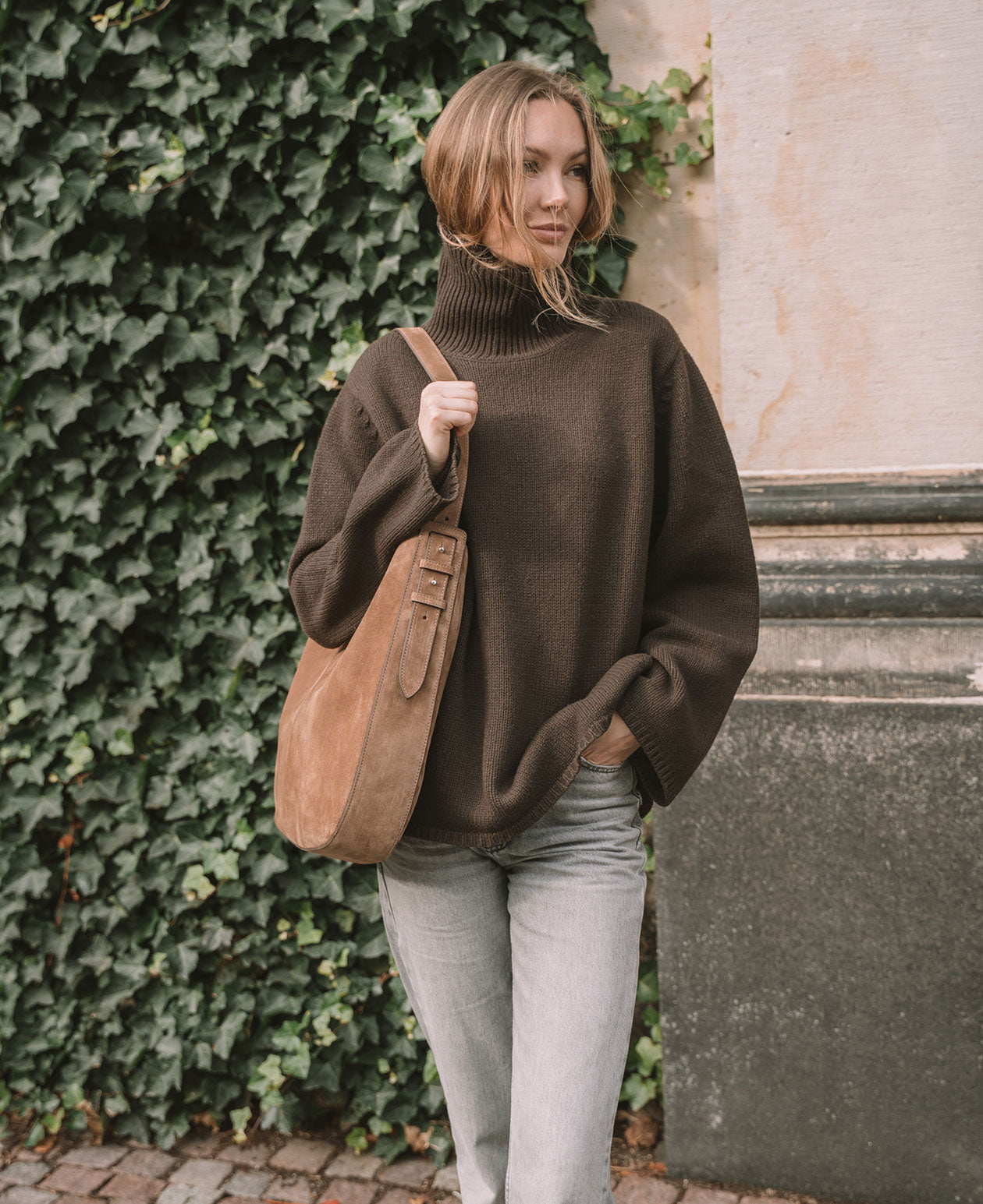 FARRAH hobo bag - Suede Tan