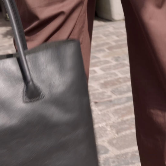 DECADENT COPENHAGEN ELSA plain tote Tote Bags Cognac 