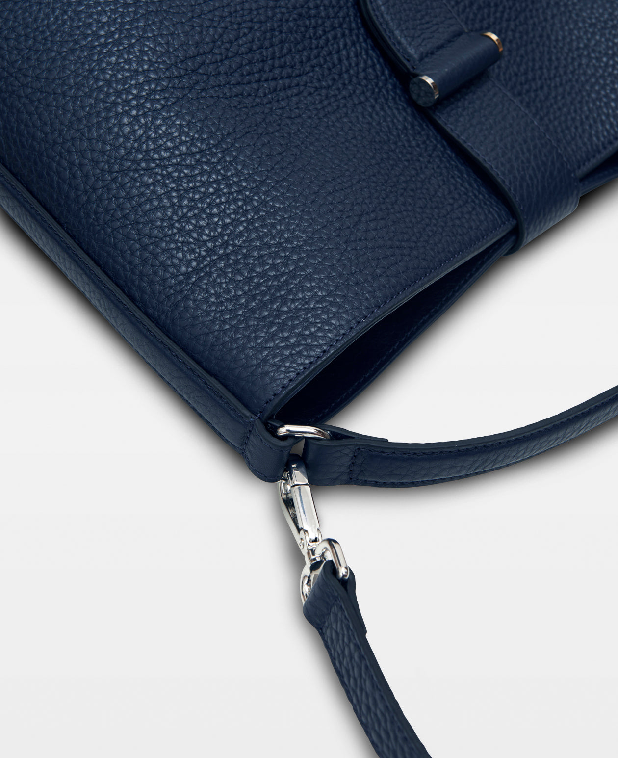DECADENT COPENHAGEN LOIS bucket bag Top Handle Bags Navy 