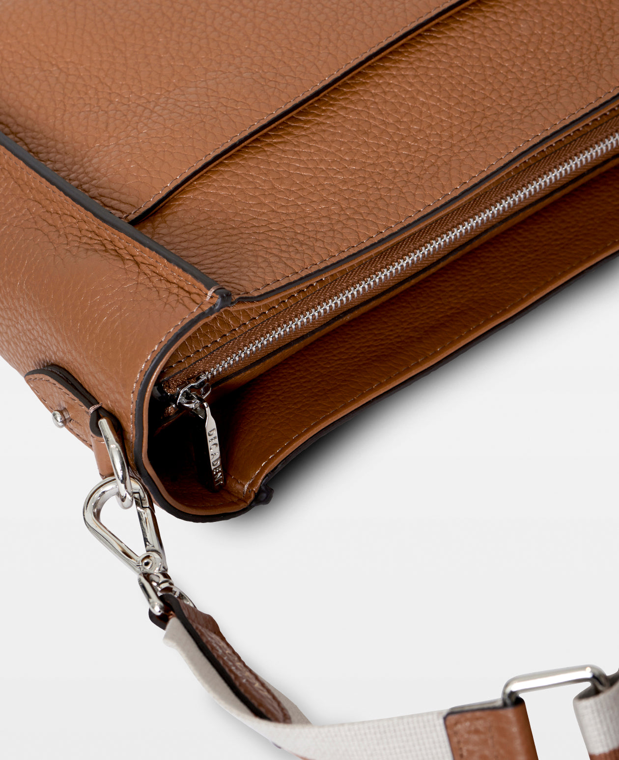 DECADENT COPENHAGEN VIVIAN small bucket bag Shoulder Bags Cognac 